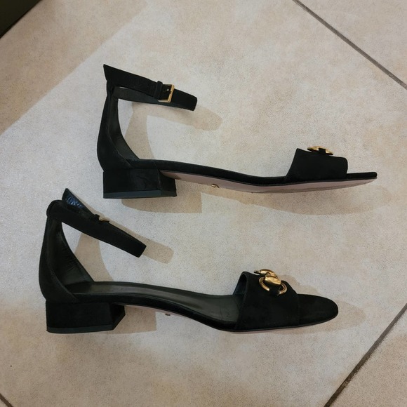 Gucci Suede Sandals Horsebit 38.5 Low Heel Black Gold Ankle Strap 338960 - Picture 7 of 15